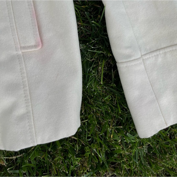 Detachable Hood Warm Coat || GUESS - Picture 3 of 6